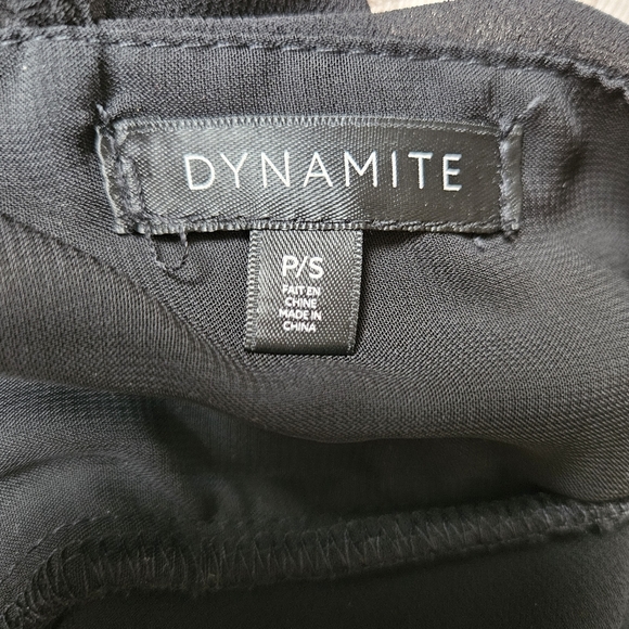 Long sleeve ruffle lace up back top - Picture 5 of 5